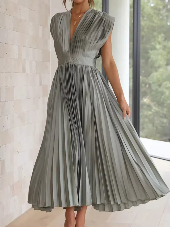 Julia™ | Elegantes Faltenkleid