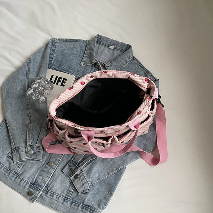 Becca™ | Erdbeertasche mit Aufdruck