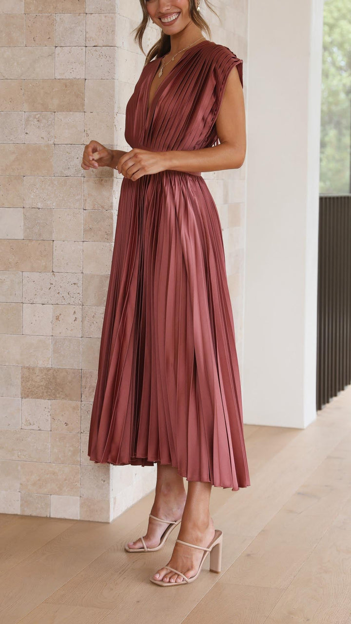 Julia™ | Elegantes Faltenkleid